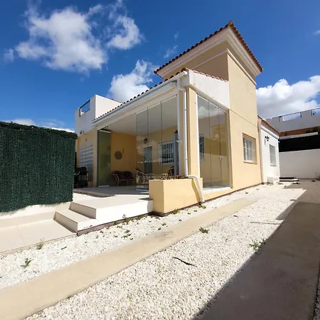 Adosado Acogedor Busot Alicante